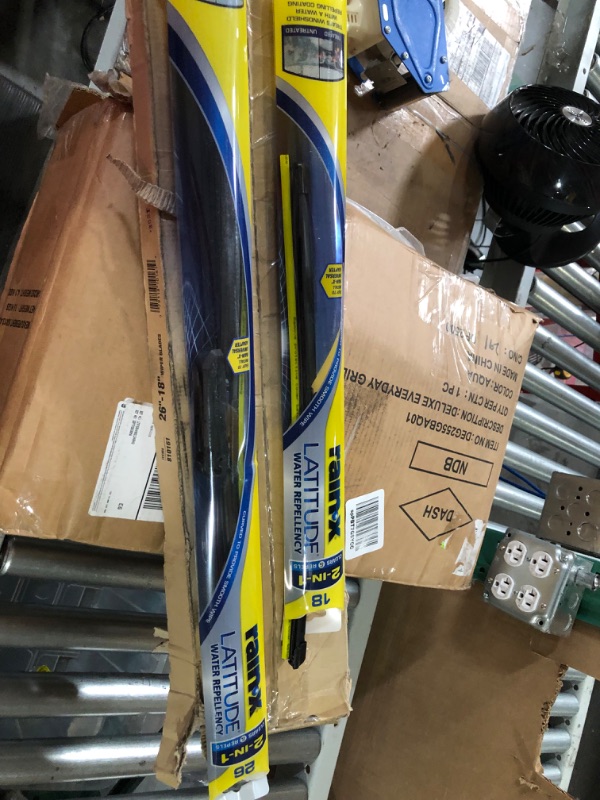 Photo 2 of Rain-X 810161 Latitude 2-In-1 Water Repellent Wiper Blades, 26" and 18"