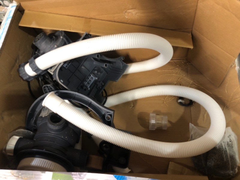 Photo 2 of *UNTESTED* INTEX 26647EG SX2800 Krystal Clear Sand Filter Pump for Above Ground Pools, 14in