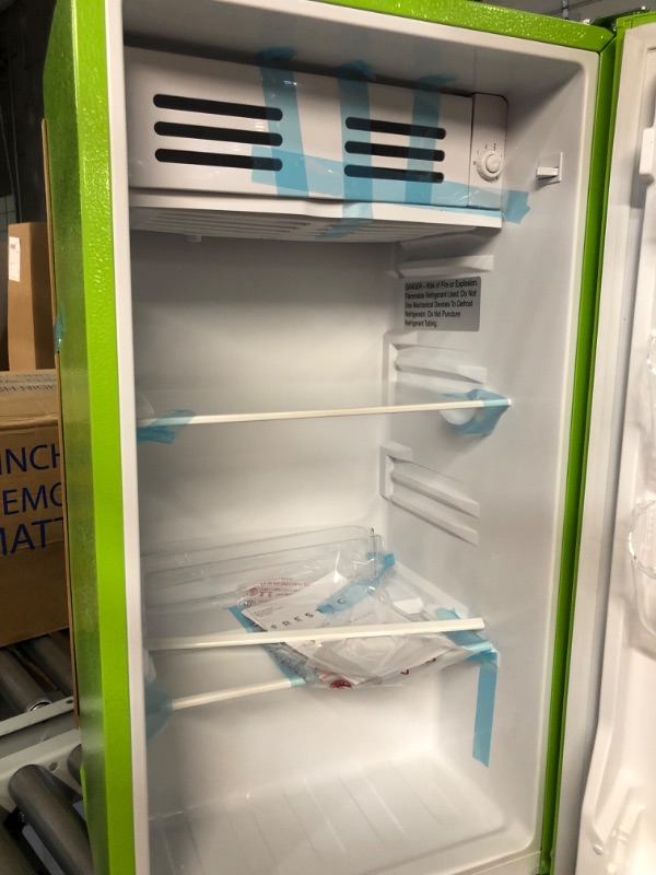 Photo 2 of (PARTS) Frestec 3.1 CU' Mini Refregiator,Compact Refrigerator,Small Refrigerator with Freezer, Green (FR 310 GREEN)