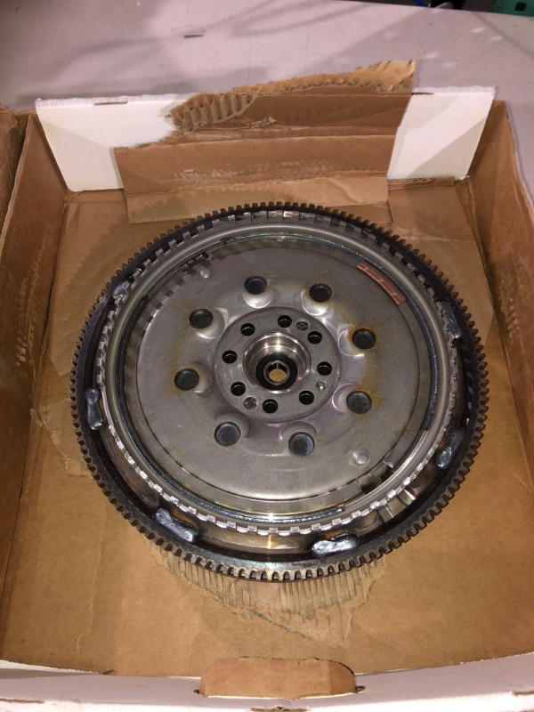 Photo 3 of SchaefflerLuK DMF024 Dual Mass Flywheel, OEM Dual Mass Flywheel, LuK Replacement Clutch Parts