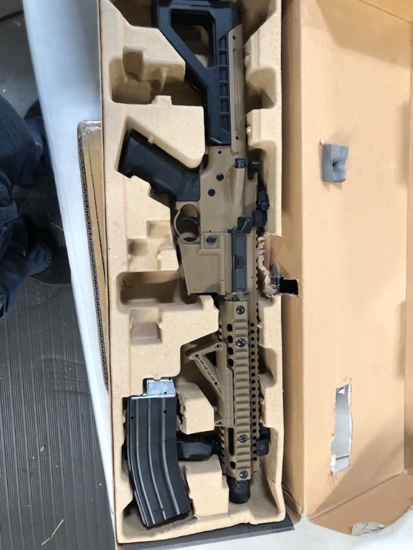 Photo 2 of **USED** LEVER IS BROKEN** DPMS Full Auto SBR CO2-Powered BB Air Rifle with Dual Action Capability, Flat Dark Earth DSBRFDE Black/FDE, Caliber: .177