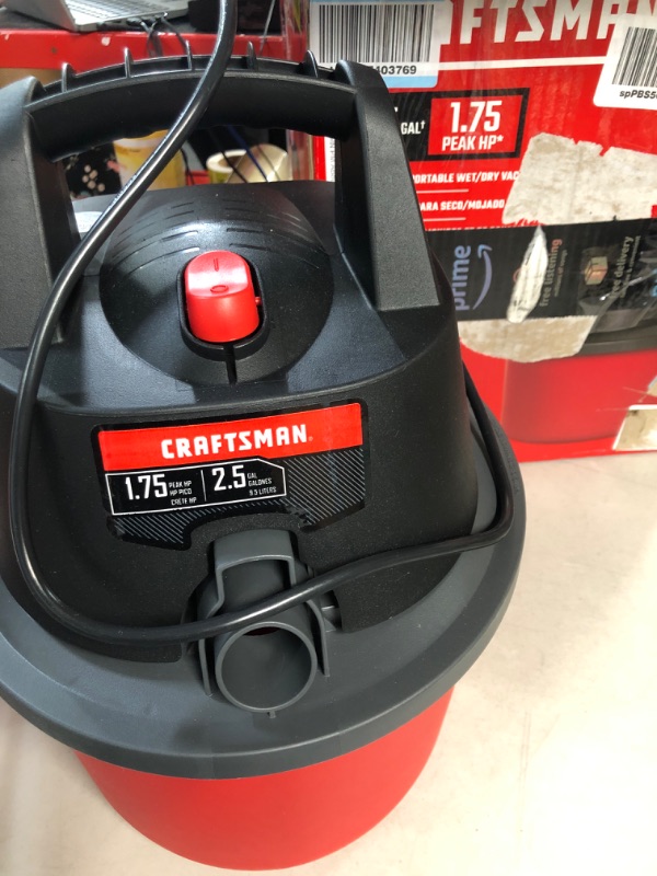 Photo 3 of 2.5 Gallon 1.75 Peak HP Wet/Dry Vac, Portable Shop Vacuum with Attachments