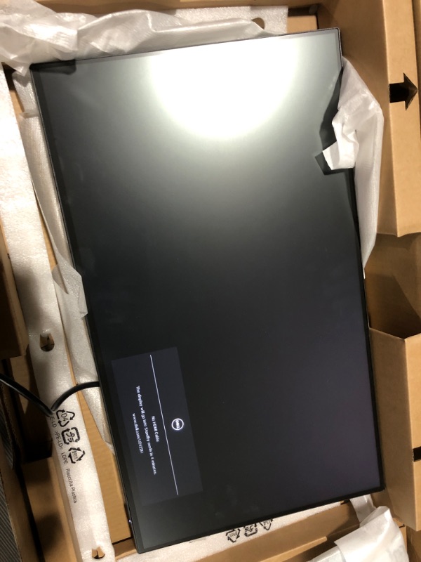 Photo 1 of Dell S2721QS 27 Inch 4K UHD (3840 x 2160) IPS Ultra-Thin Bezel Monitor, AMD FreeSync (HDMI, DisplayPort), VESA Certified, Silver