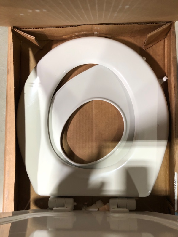 Photo 2 of [USED] MAYFAIR 888SLOW 000 NextStep2 Toilet Seat - White Round 