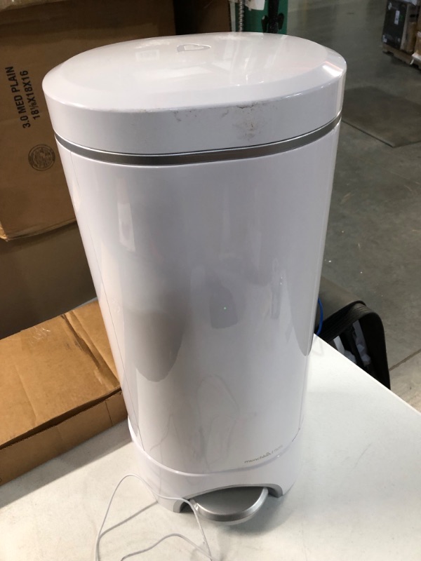 Photo 1 of Munchkin UV Diaper Pail, Kills Odor-Causing Bacteria 