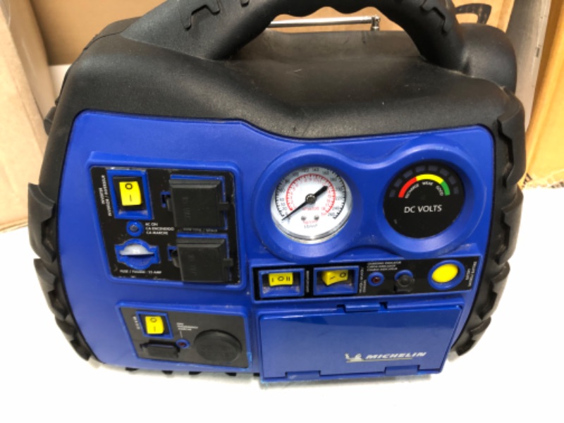 Photo 6 of MICHELIN ML0728 Power Source XR1 Portable 1000 Amps Jump Starter 