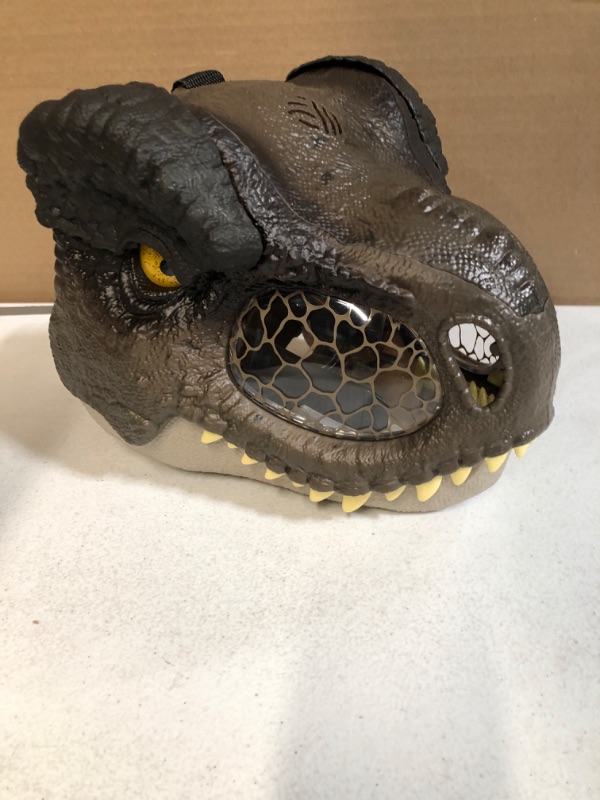 Photo 2 of ?Jurassic World Dominion Dinosaur Mask Tyrannosaurus Rex Chomp N Roar with Motion and Sounds, T Rex Costume for Kids Role-Play ???? Frustration Free Packaging
