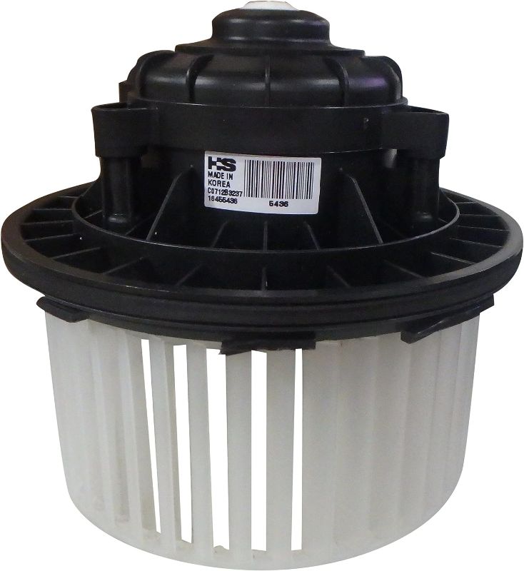 Photo 1 of GM Genuine Parts 15-81676 Heating and Air Conditioning Blower Motor