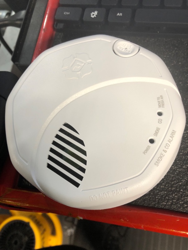 Photo 3 of First Alert BRK 250648 Combination Smoke Carbon Monoxide Photoelectric Alarm