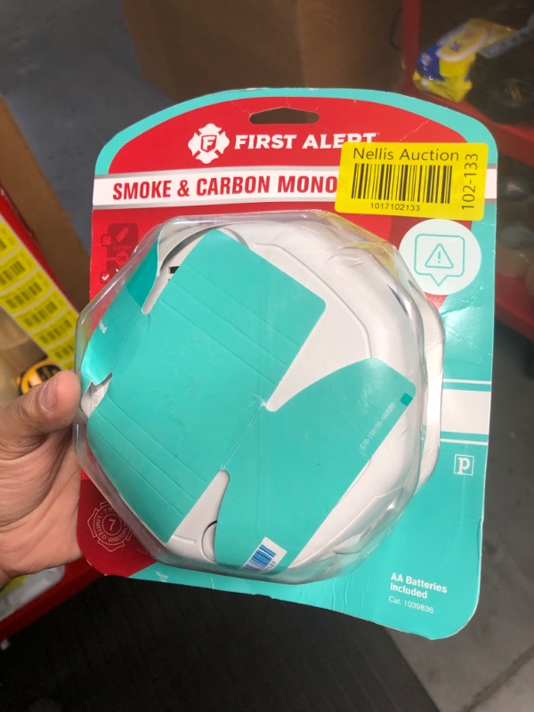 Photo 2 of First Alert BRK 250648 Combination Smoke Carbon Monoxide Photoelectric Alarm