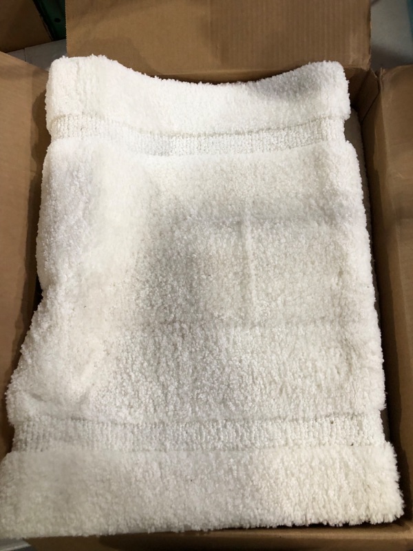 Photo 2 of -USED-mDesign Soft Microfiber Polyester Spa Rugs for Bathroom Vanity, Tub/Shower - Water Absorbent, Machine Washable - Includes Plush Non-Slip Rectangular Accent Rug Mats in 3 Sizes - Set of 3 