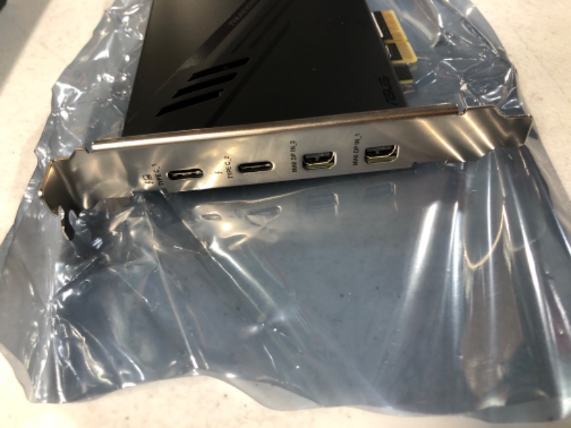 Photo 3 of ASUS ThunderboltEX 4 with Intel® Thunderbolt™ 4 JHL 8540 Controller, 2 USB Type-C Ports, up to 40Gb/s bi-Directional Bandwidth, DisplayPort 1.4 Support, up to 100W Quick Charge.