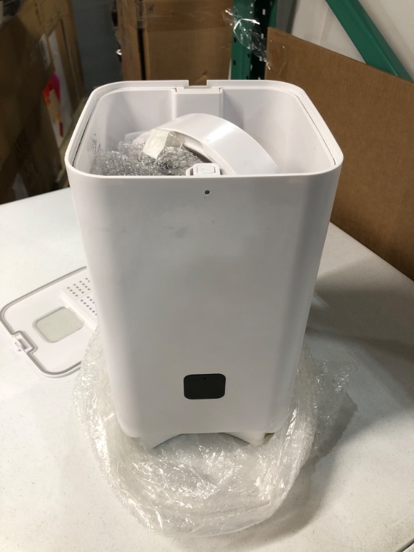 Photo 1 of AIDANLS Automatic Cat Feeders, 6L Pet Dry Food Dispenser with Stainless Steel Bowl & Clog-Free Design