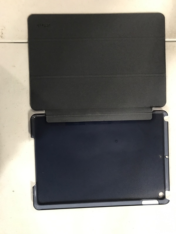 Photo 2 of JETech Case for iPad 8 / 7 