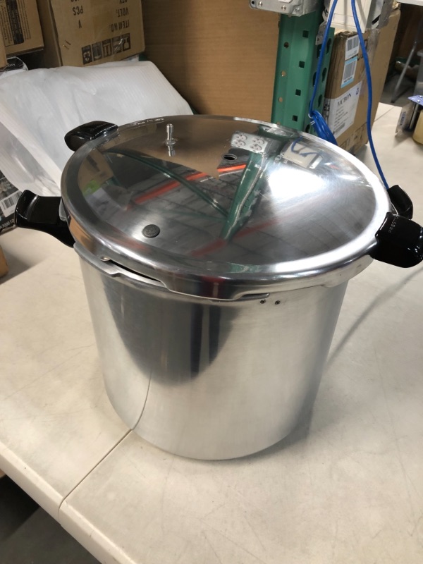 Photo 3 of [USED] Presto 23-Quart Pressure Canner and Cooker