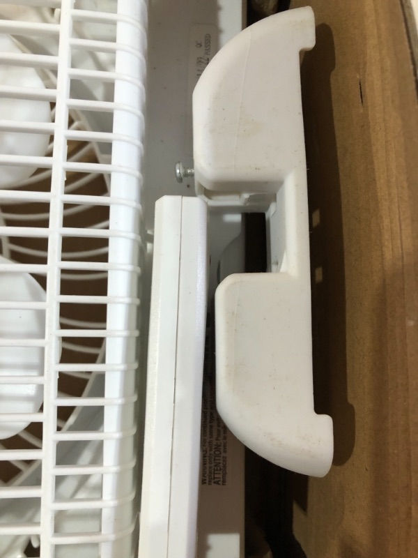 Photo 2 of [USED] Comfort Zone CZ310R Window Sill Fan 