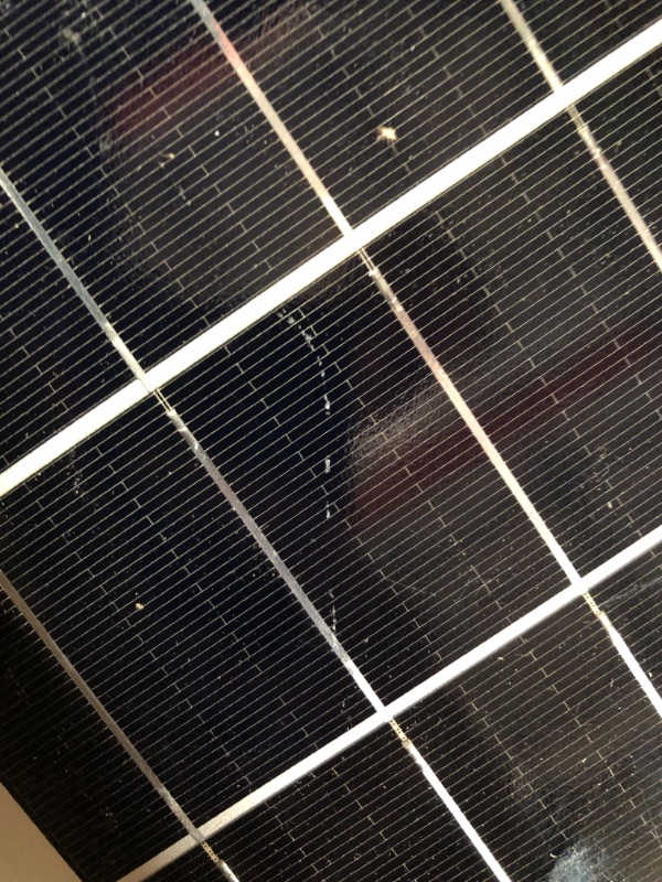 Photo 1 of [USED/DAMAGE] 12V Waterproof Solar Battery Trickle Charger & Maintainer 