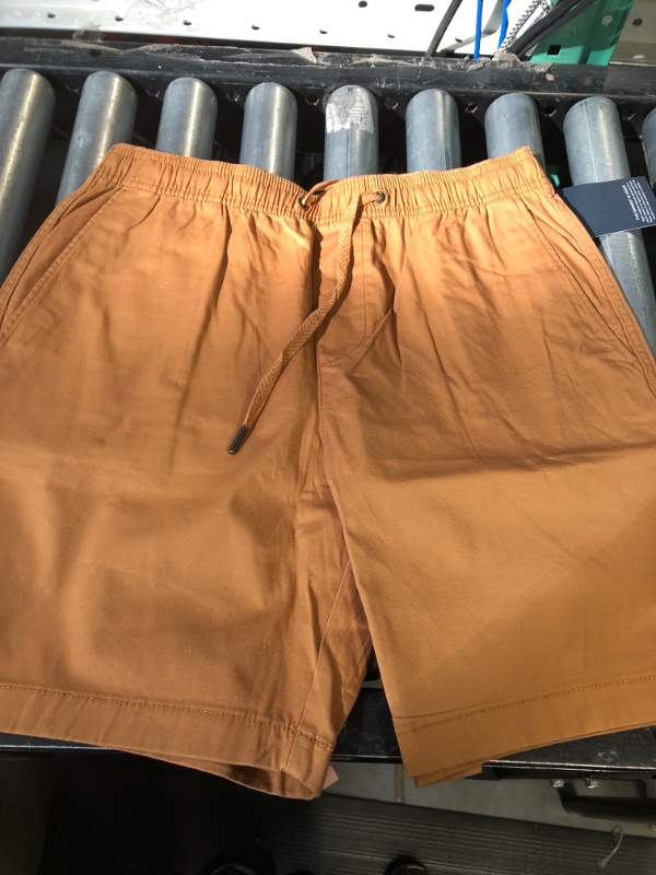 Photo 4 of Gap Men S 7 Inseam Drawstring Pull on Elastic Waistband Short (Brown Sugar XL)