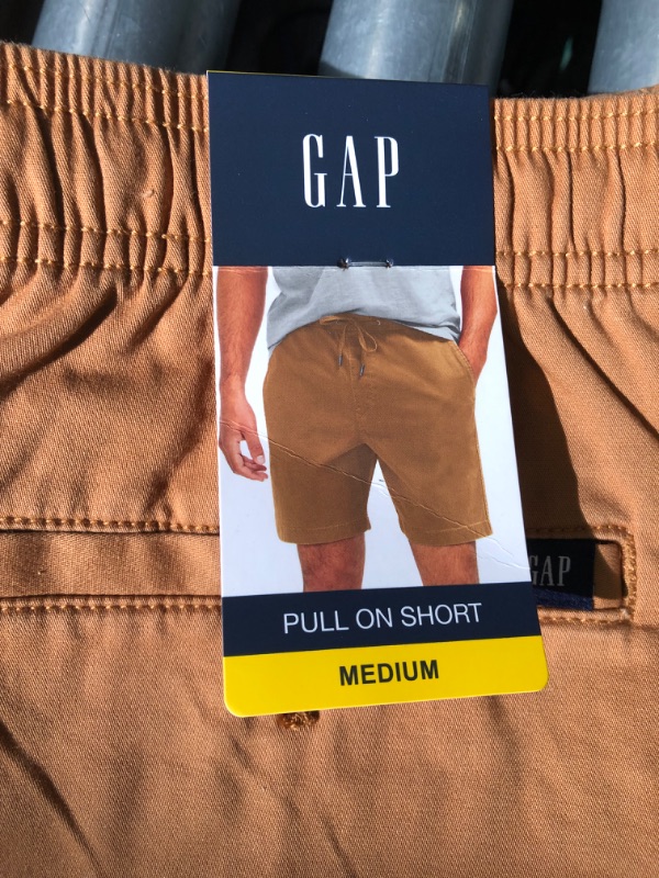 Photo 5 of Gap Men S 7 Inseam Drawstring Pull on Elastic Waistband Short (Brown Sugar Medium)