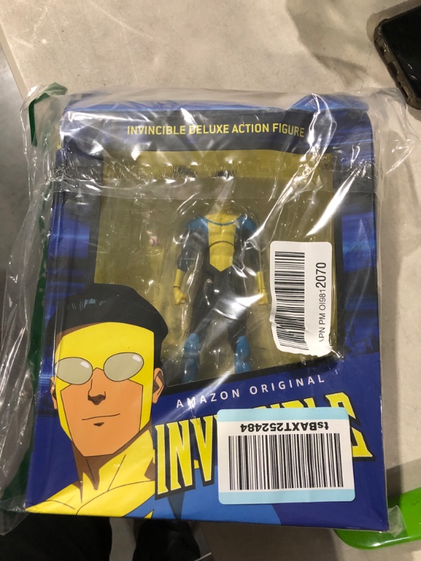 Photo 2 of DIAMOND SELECT TOYS Invincible Action Figure