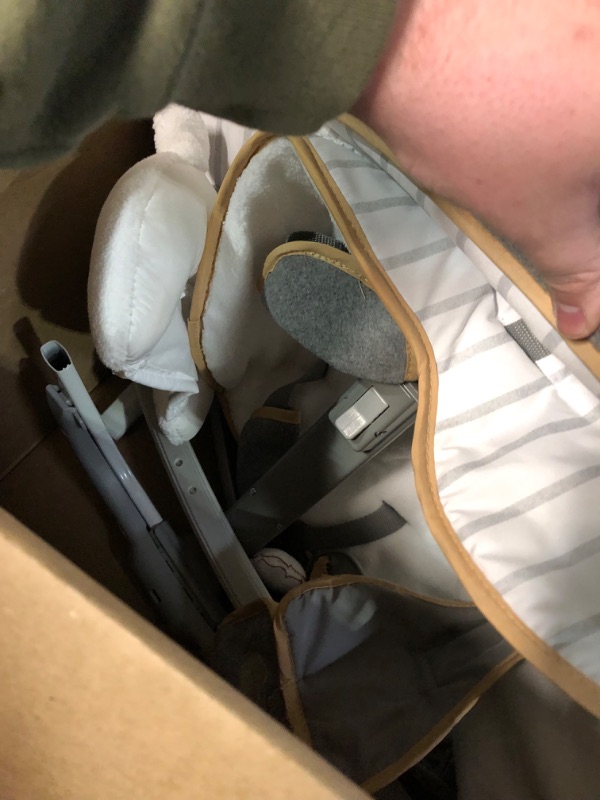 Photo 1 of generic babyseat