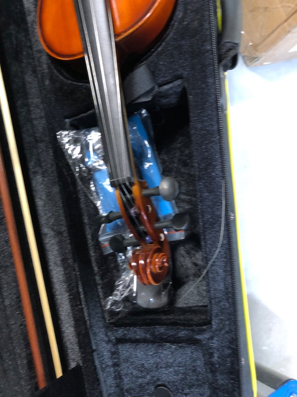 Photo 4 of **SEE NOTES**
JUUXAAN Solid Wood Violin beginner's violin, with canvas bag, bow shoulder and rosin strings (4/4)