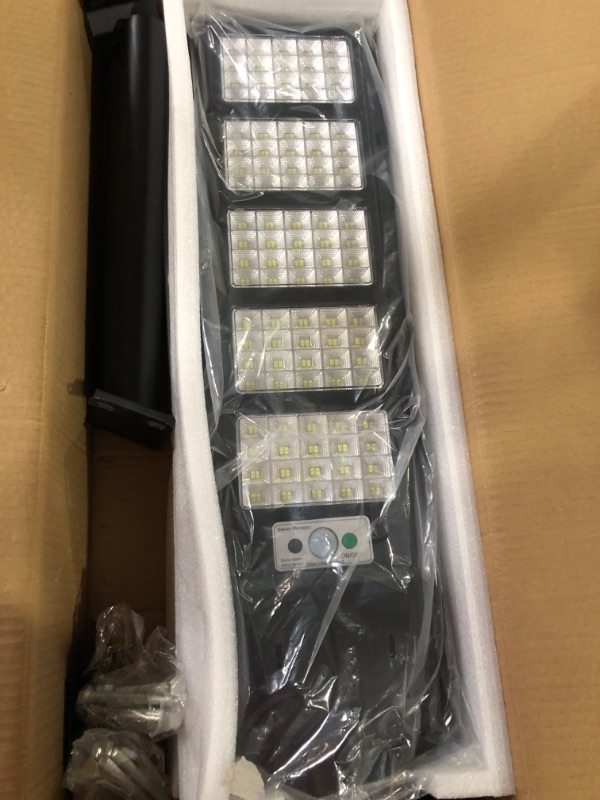 Photo 4 of 2pcs 350W Solar Street Light, 400LED Solar Flood Lights Outdoor Dusk to Dawn - 2PCS