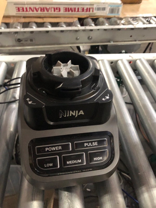 Photo 2 of **item missing lid**
Ninja BL610 Professional 72 Oz Countertop Blender with 1000-Watt Base and Total,