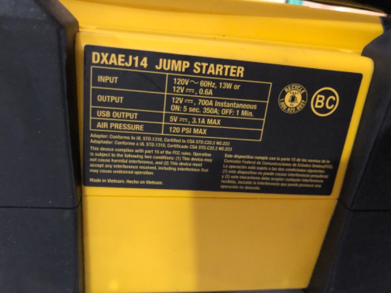 Photo 4 of DEWALT DXAEJ14 Digital Portable Power Station Jump Starter: 