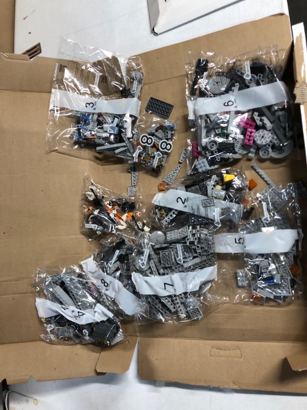 Photo 6 of **may be missing parts** LEGO Star Wars at-at 75288 Building Kit,