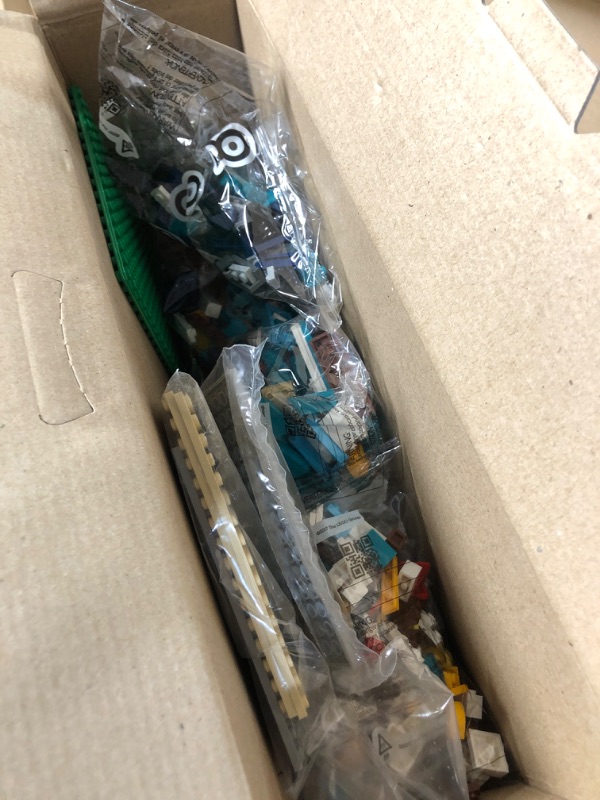 Photo 1 of LEGO Creator Expert Bookshop 10270 Modular Building Kit, Big Set and Collectors Toy for Adults, (2,504 Pieces)
