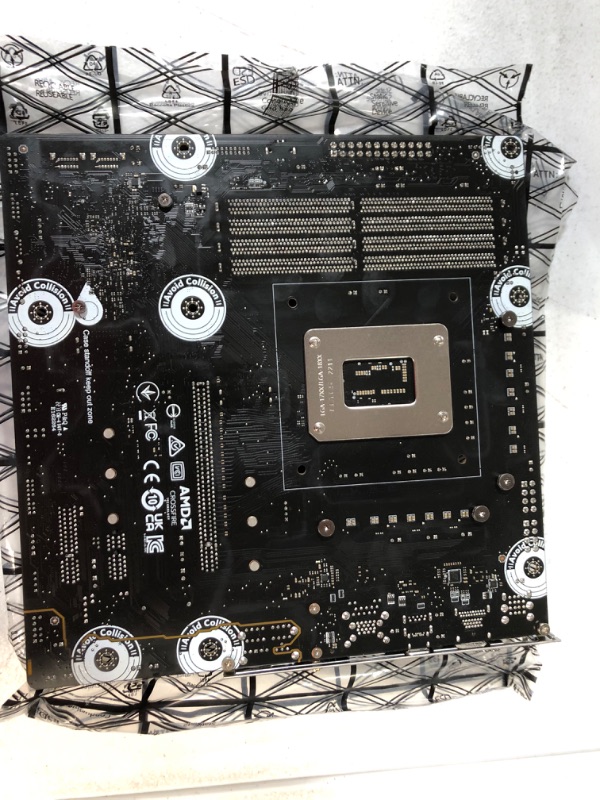 Photo 3 of MSI MAG B660M Mortar WiFi DDR4 Gaming Motherboard (mATX, 12th Gen Intel Core, LGA 1700 Socket, DDR4, PCIe 4, 2.5G LAN, M.2 Slots, Wi-Fi 6) mATX MAG B660M MORTAR WIFI DDR4