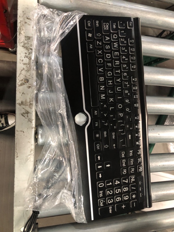 Photo 2 of Wired Keyboard and Mouse Combo