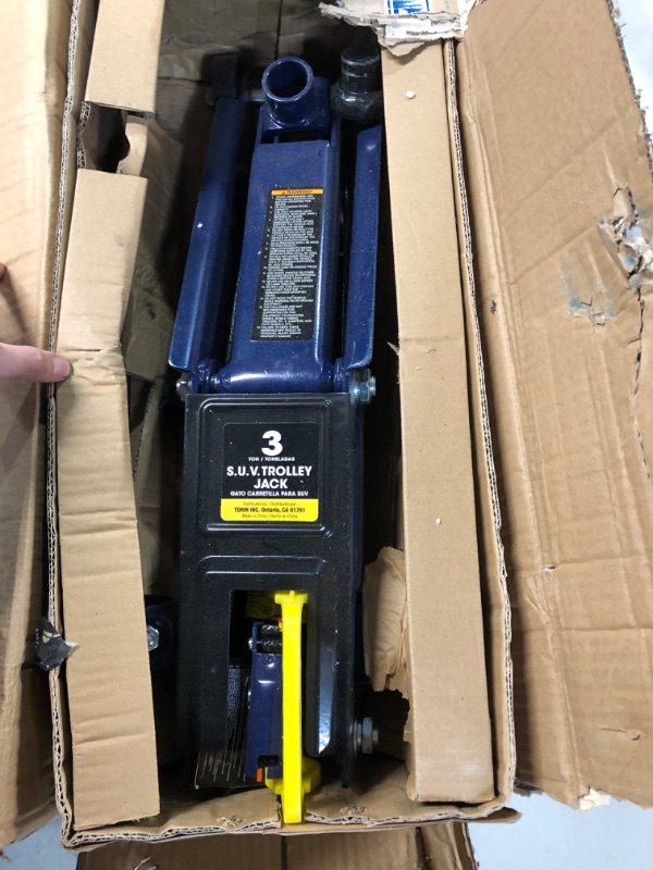 Photo 2 of TCE AT83006U Torin Hydraulic /Floor Jack: 3 Ton (6,000 lb) Capacity, Blue