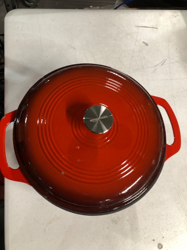 Photo 3 of Amazon Basics Enameled Cast Iron Covered Dutch Oven