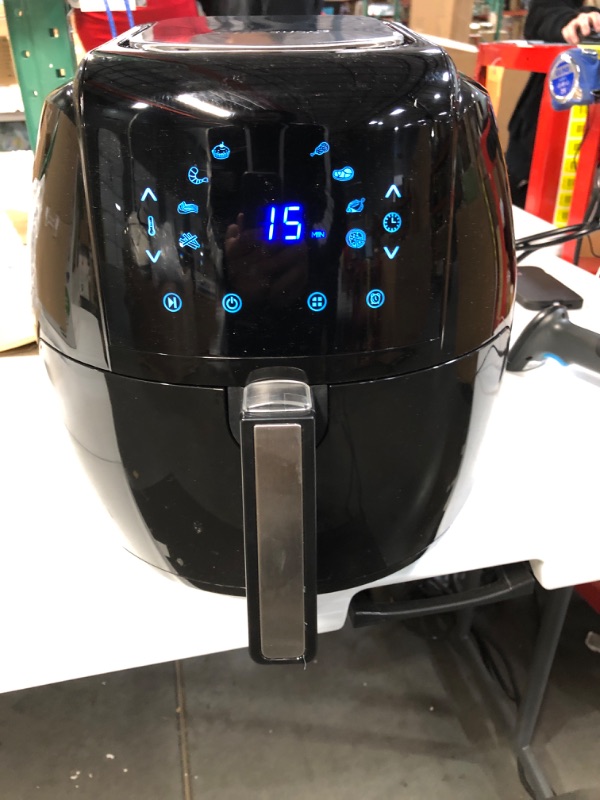 Photo 2 of 8-in-1 5.8 Qt. Black Electric Air Fryer with Recipe Book