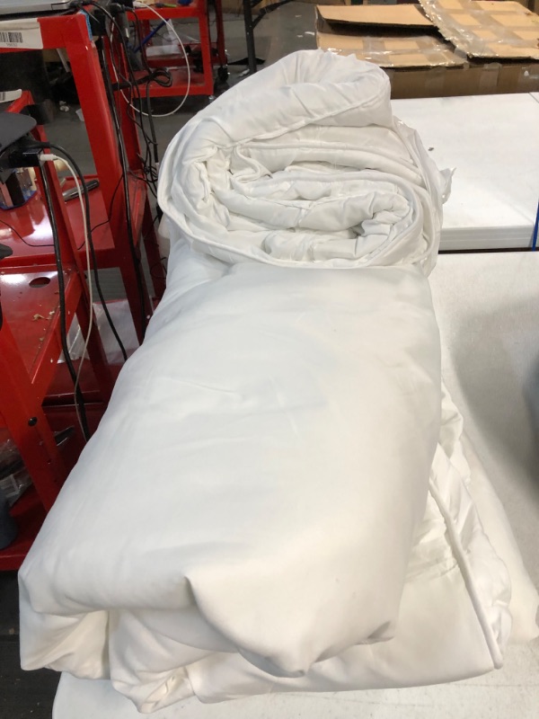 Photo 2 of -USED-Amazon Basics Pinch Pleat All-Season Down-Alternative Comforter Bedding Set - King, Bright White Bright White King Bedding Set
