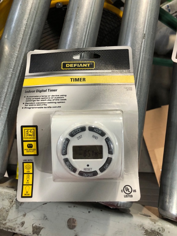 Photo 1 of 15 Amp 7-Day Indoor Plug-In Digital Polarized Timer, White