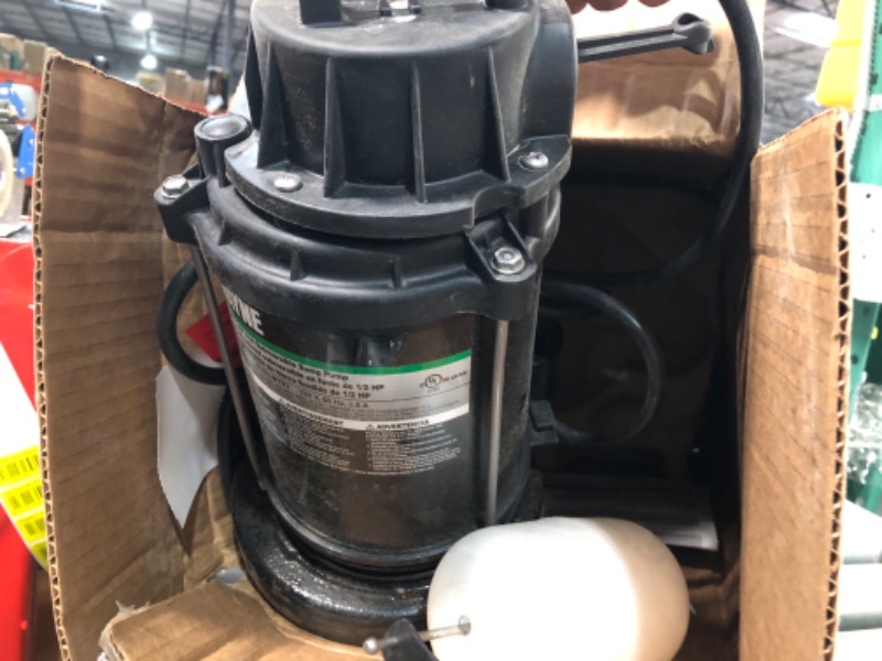 Photo 3 of *NOT TESTED
WAYNE CDU800 1/2 HP Submersible Cast Iron and Steel Sump Pump With Integrated Vertical Float Switch Black