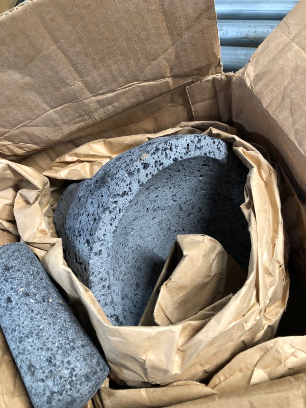 Photo 1 of *1 LEG IS BROKEN *******YOPIDO 9 inch Molcajete Mortar and Pestle with Pig Design, Mexican Handmade with Quality Lava Ideal as Herb Bowl, Spice Grinder, Volcanic Stone 9 In. pig design