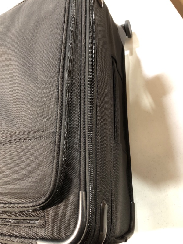 Photo 6 of **BRAND NEW** **SEE INFO** Briggs & Riley Spinners, Black, 22-inch Baseline Essential Carry-On Black  Baseline Essential Carry-On