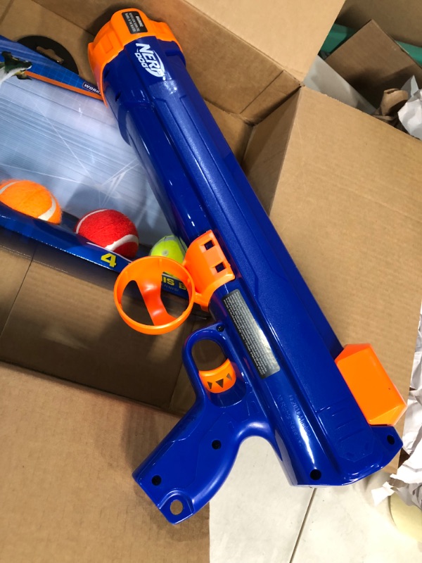 Photo 2 of **USED/SEE NOTES** Nerf Dog Tennis Ball Blaster 20 Inch Large Blaster with 4 Balls