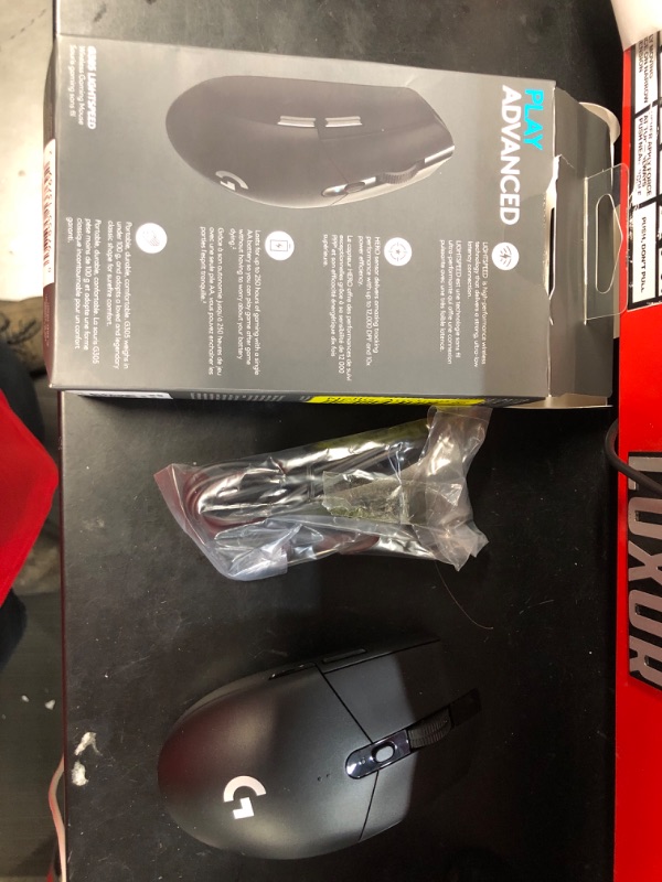 Photo 2 of Logitech G305 LIGHTSPEED Wireless Gaming Mouse Black