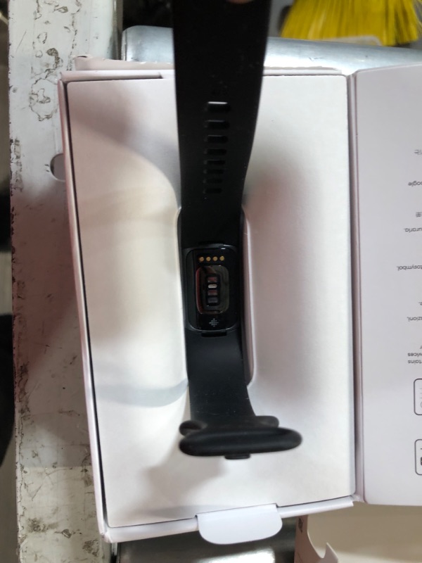 Photo 3 of Fitbit Charge 5 Advanced Health & Fitness Tracker with Built-in GPS, Stress Management Tools Graphite/Black