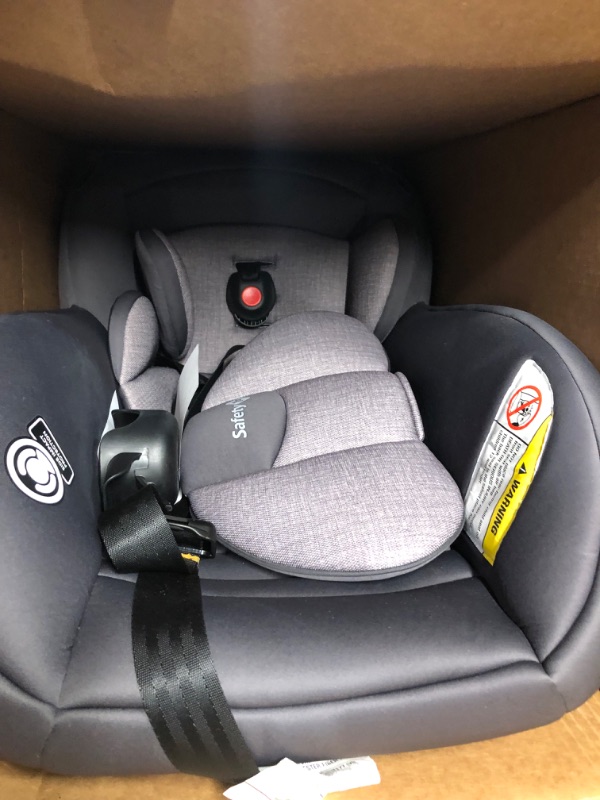 Photo 2 of **USED- GOOD CONDITION** Safety 1st Jive 2-in-1 Convertible Car Seat