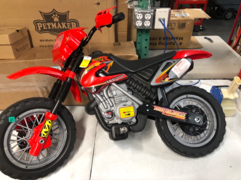 Photo 1 of ** used *** Qaba 6V Kids Motorcycle Dirt Bike Electric Battery-Powered Ride-On Toy Off-Road Street Bike  Red