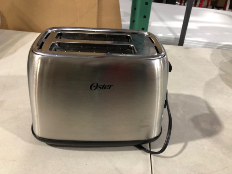 Photo 3 of [USED] Oster 2-Slice Toaster 