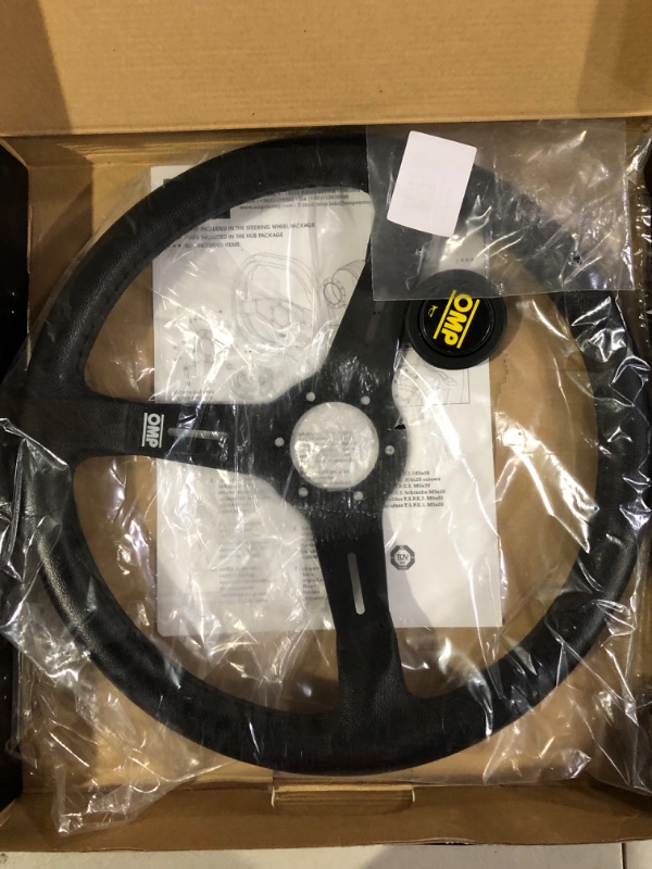 Photo 3 of [USED] OMP (OD/2031/NN) Steering Wheel