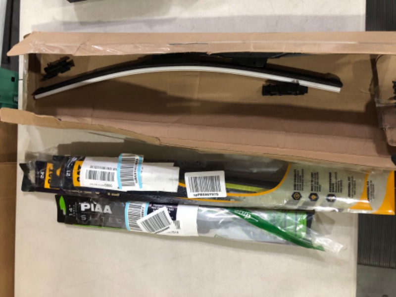 Photo 2 of [USED] Assorted Windshield Wiper Blade Set