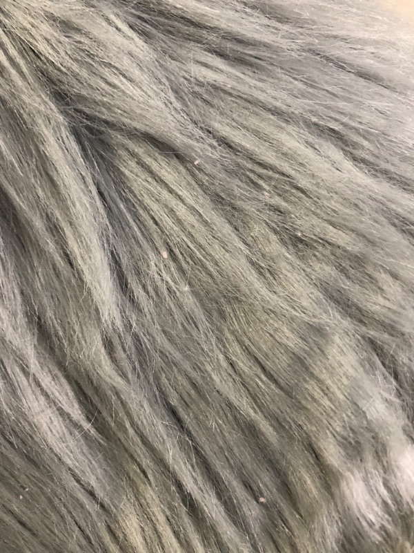 Photo 3 of [USED] Super Soft Grey Round Faux Fur Area Rugs, 6 X 6 ft